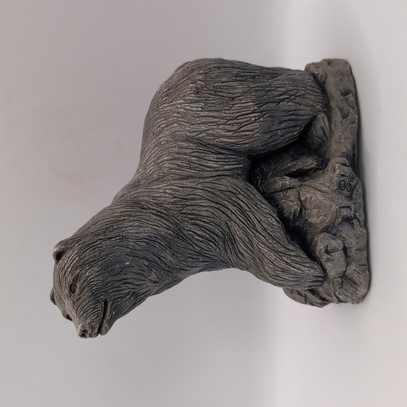 1985 Mount St. Helens Volcanic Ash Sculpture Black Bear - Hand Crafted & Signed - Picture 12 of 12